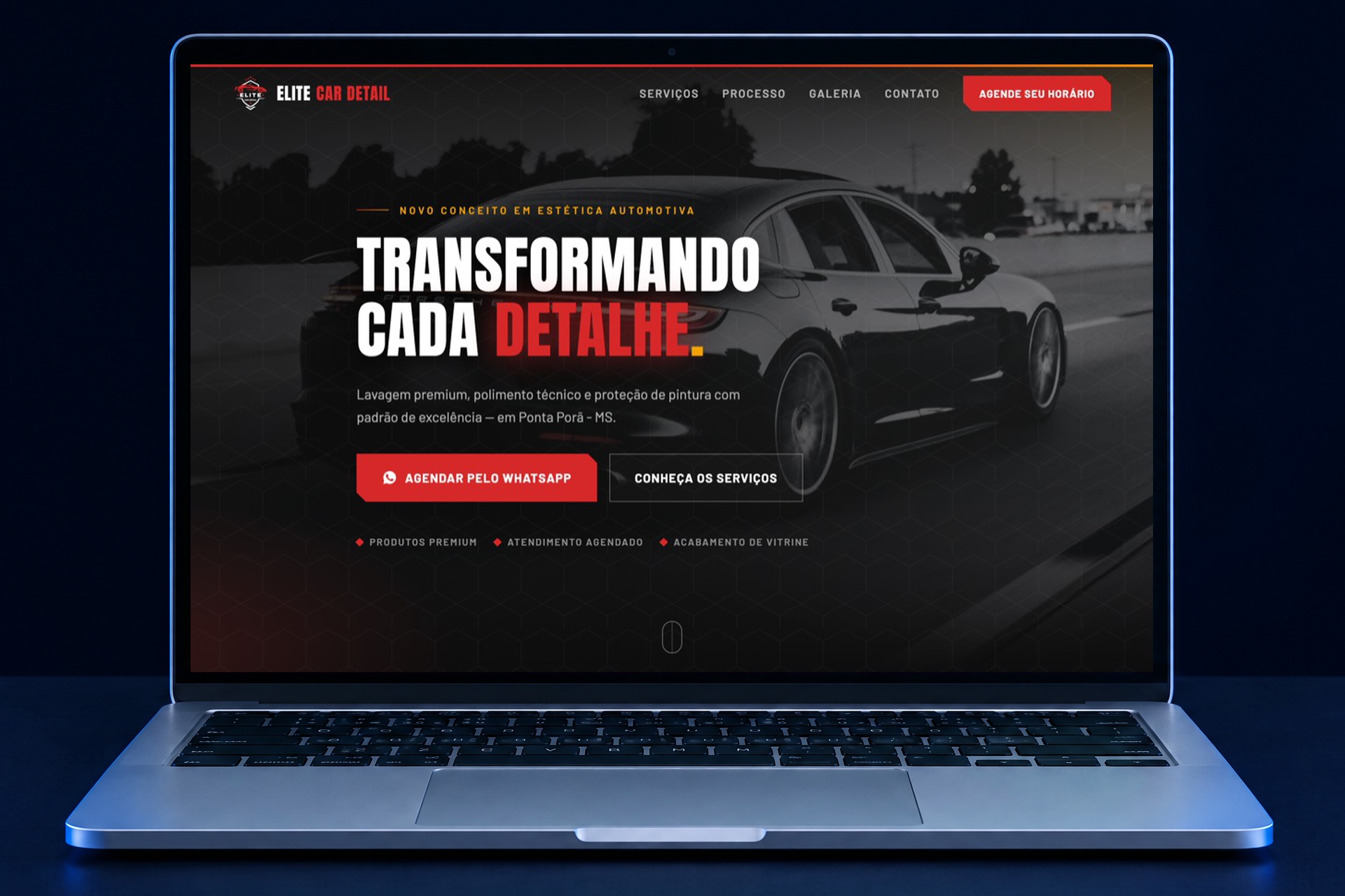 Landing page da Elite Car Detail aberta num notebook